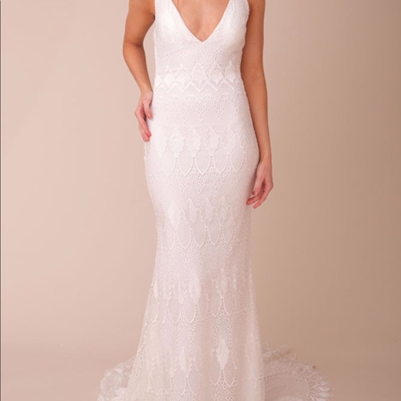 Made With Love wedding dress. - Picture 2 of 9